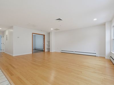 1 Davenport St APT 8