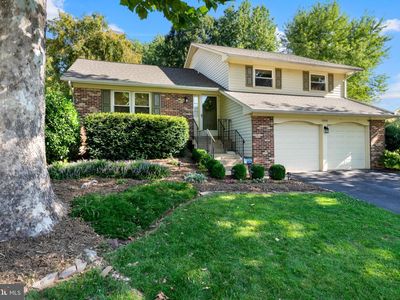 13506 Glendundee Dr