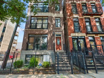 1224 W Hubbard St #3