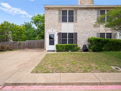 Property at 139 Graystone Pl, Duncanville, TX