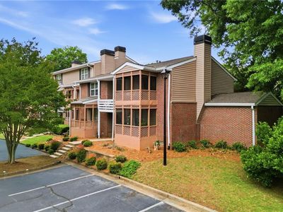 Property at 270 Quail Run, Roswell, GA