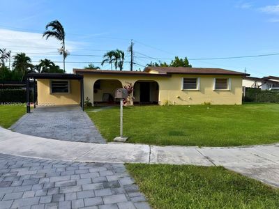 7899 NW 174th Ter
