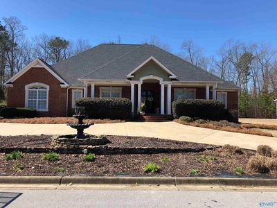 104 Chelsea Ln