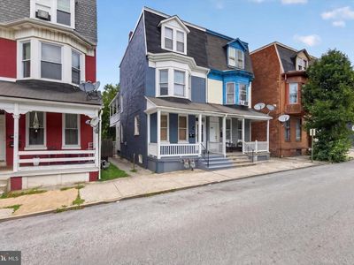 807 W Princess St