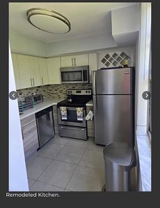 9400 Live Oak Pl APT 305