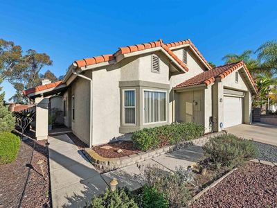 895 Mesa Pl