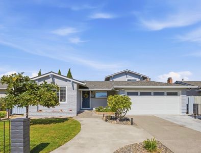 32333 Jacklynn Dr