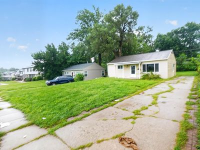 Property at 3107 S 40th St, Omaha, NE