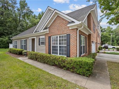416 Fieldstone Glen Way