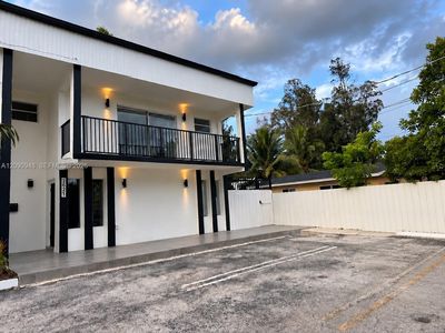 3301 NW 13th Ter