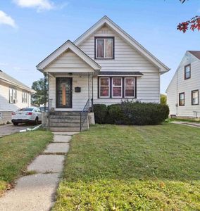 5076 N 47th STREET