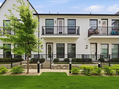 131 Garden Ct E