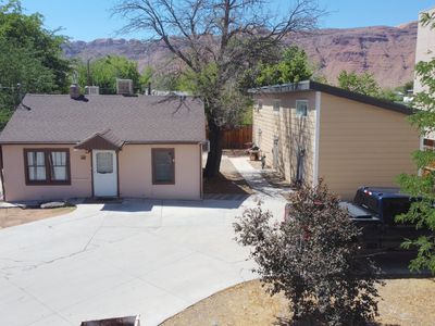 49 E Robertson Ln