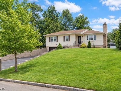 1 Longfellow Ln