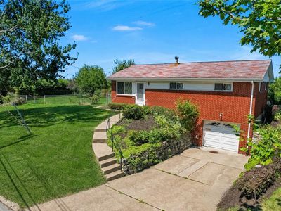 140 Broadcrest Dr