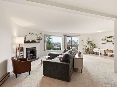 1111 W 6th Ave APT 105