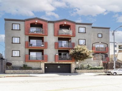 11124 Burbank Blvd APT 101
