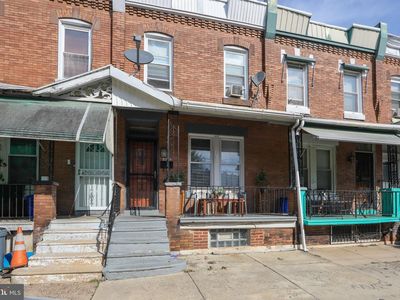 5323 Parrish St