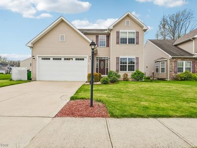 Property at 3784 Firethorn Dr, Aurora, OH