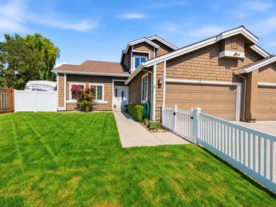 26 La Crosse Dr