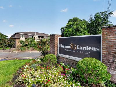 312 Sharon Garden Ct
