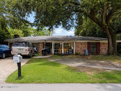 4911 Cannes Cir
