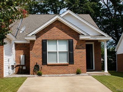 176 James Dr