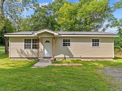560 Dantzler Cir NE