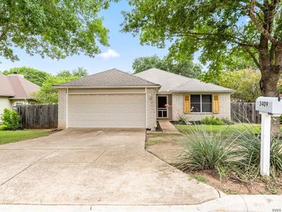 3409 Columbia Drive