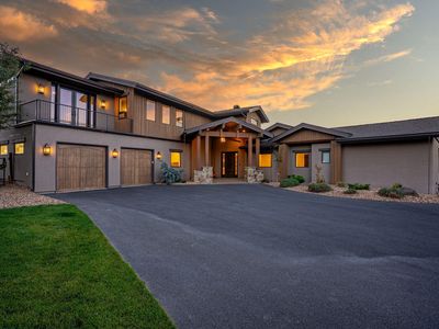 4655 SW Loma Linda Dr