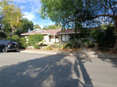 1662 Denver Ave