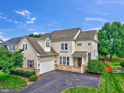 9295 Falling Water Dr