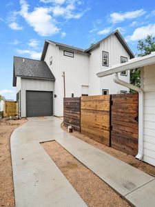 1165 Nickols Ave #2