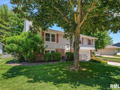 2629 Lemont Dr