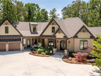 206 Jocassee Point Rd