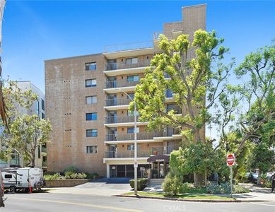 10966 Rochester Ave APT 1B