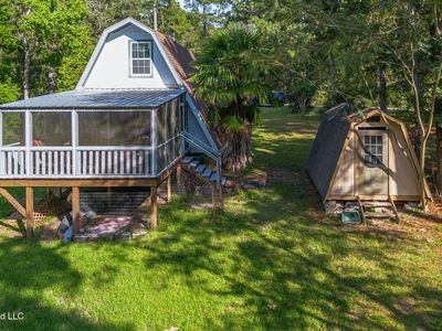 60 Flurry Dr