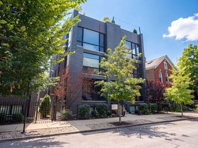 1459 W Superior St #1E