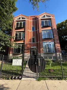2657 W Thomas St #2E