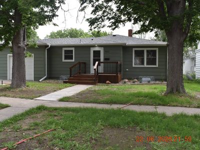 907 Black Hills Ave