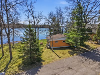 10556 Lakeside Dr