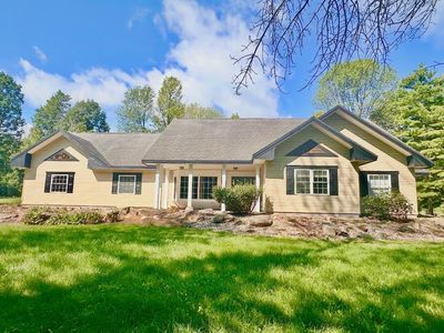1 Bouchard Dr