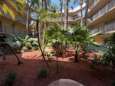 8625 NW 8th St APT 420