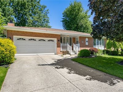 Property at 202 Daven Dr, Getzville, NY