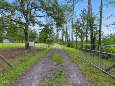 44586 MAPLEWOOD Court