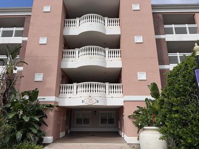 7601 CABANA COURT #104