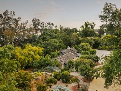 813 Country Club Dr
