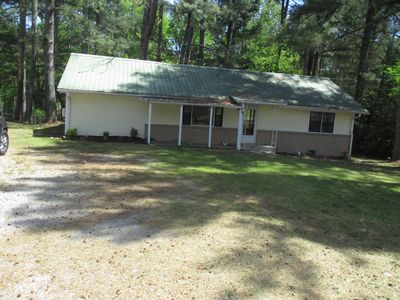 206 Piney Point Dr NW