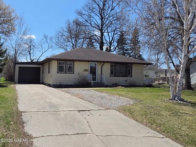 Property at 413 Sheridan St, Crookston, MN