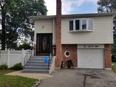 228 Manhattan Avenue